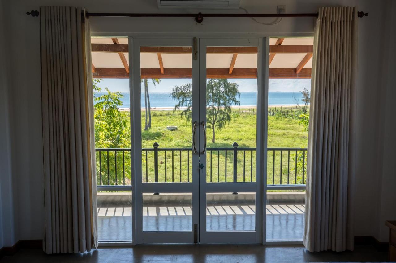Blue Sands Beach Resort Passikudah Exterior foto